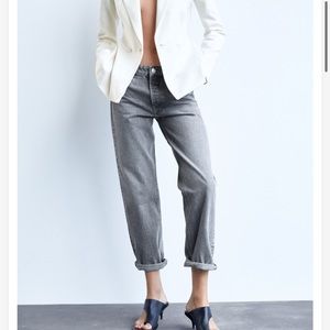 Zara Low Rise Straight Leg Jeans